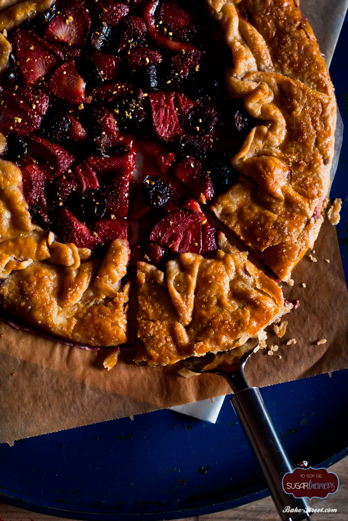 Galette de fresas y cerezas